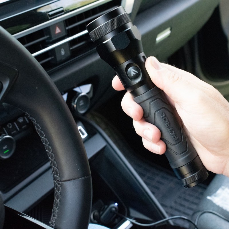 Mactronic 2000lm įkraunamas žibintuvėlis su įkrovimo stotele PATROL RX THH0056
